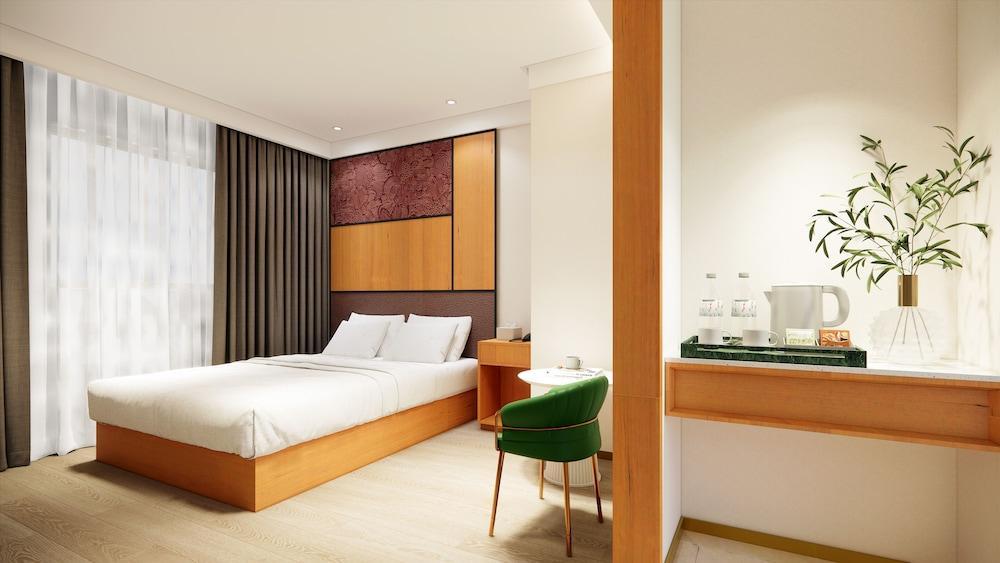 Floral Hotel Room Type - Classic Double Room