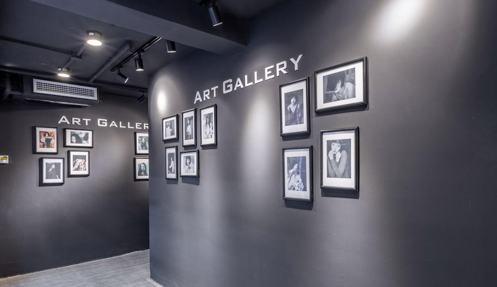 Main gallery