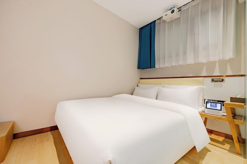 qingle hotel Room Type - Junior Double Room