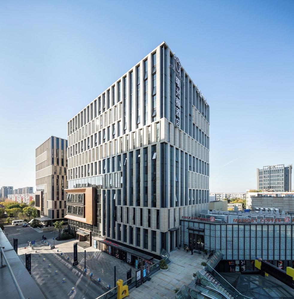 The Hotel V Hongqiao - Tap to explore photos
