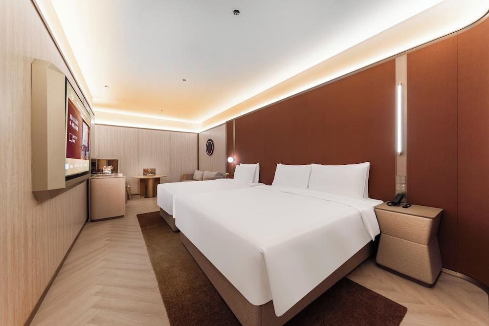 Crystal Hotel Shanghai The Bund Yu Garden Room Type - Family Twin Room, City View