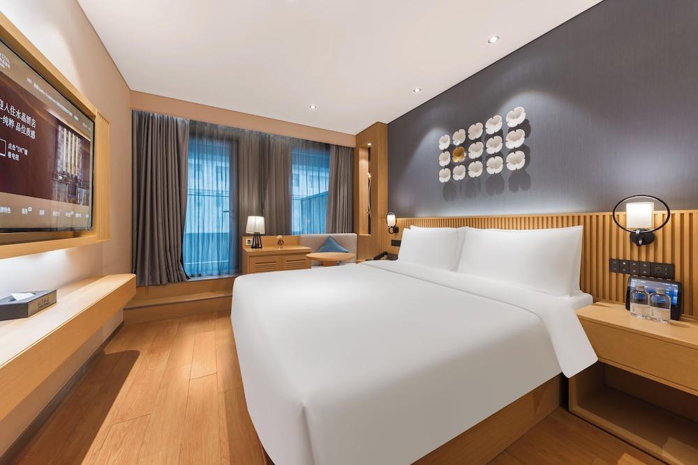 Crystal Hotel Shanghai The Bund Yu Garden Room Type - Deluxe Double Room, Patio, City View