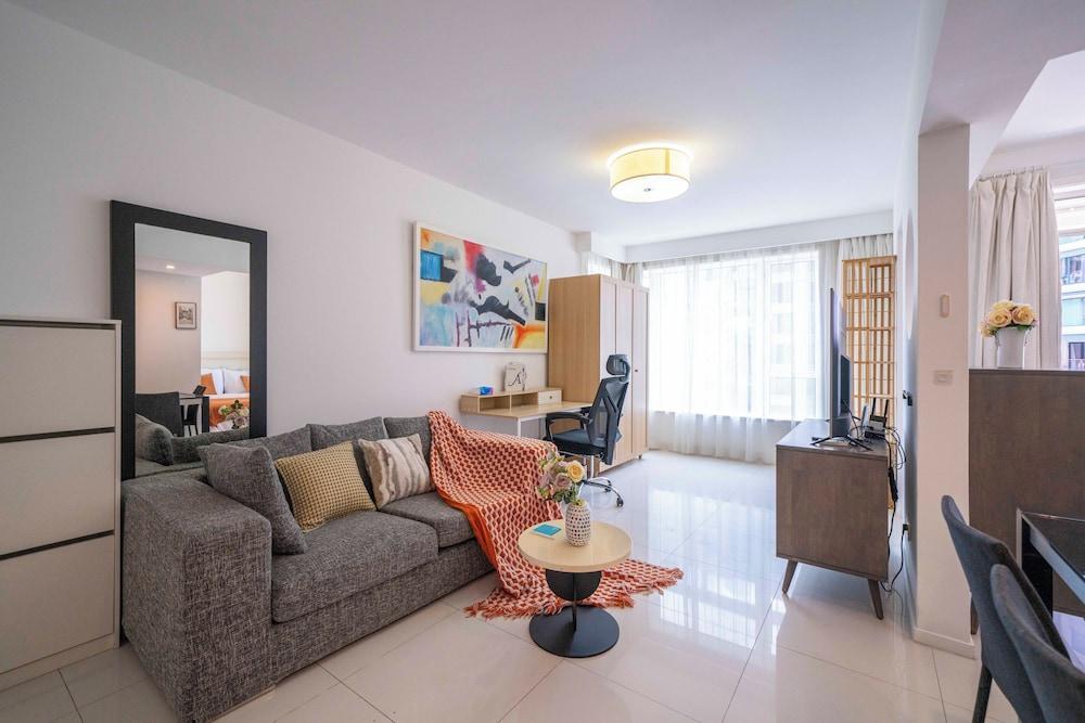 Tyms Xujiahui Stylish 1BR APT - Tap to explore photos