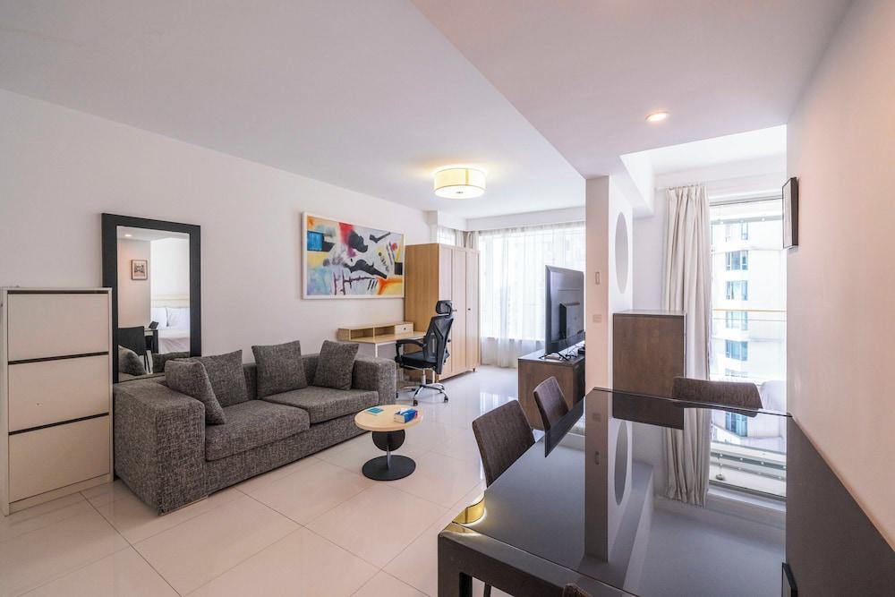 Tyms Xujiahui Elegant 1BR APT - Tap to explore photos