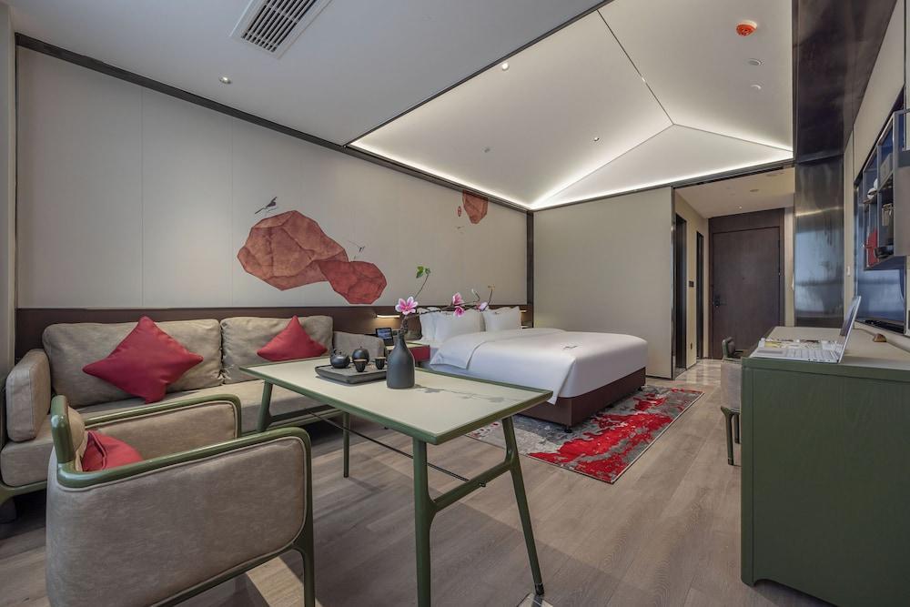 Shanghai Lanshu International Hotel - Tap to explore photos