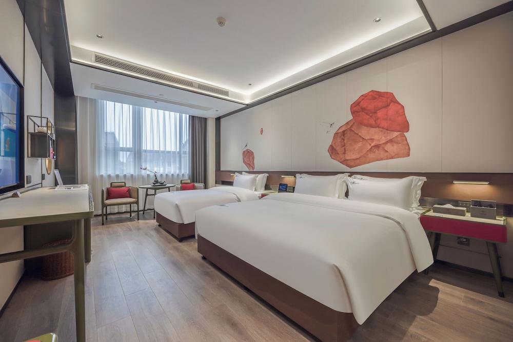 Shanghai Lanshu International Hotel Room Type - Family Twin Room, City View Shanghai Lanshu International Hotel Room Type - Family Twin Room, City View