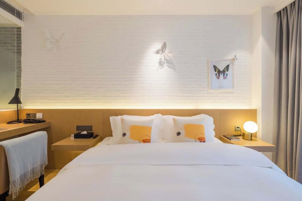 Wangting Jinxiu Hotel - Tap to explore photos