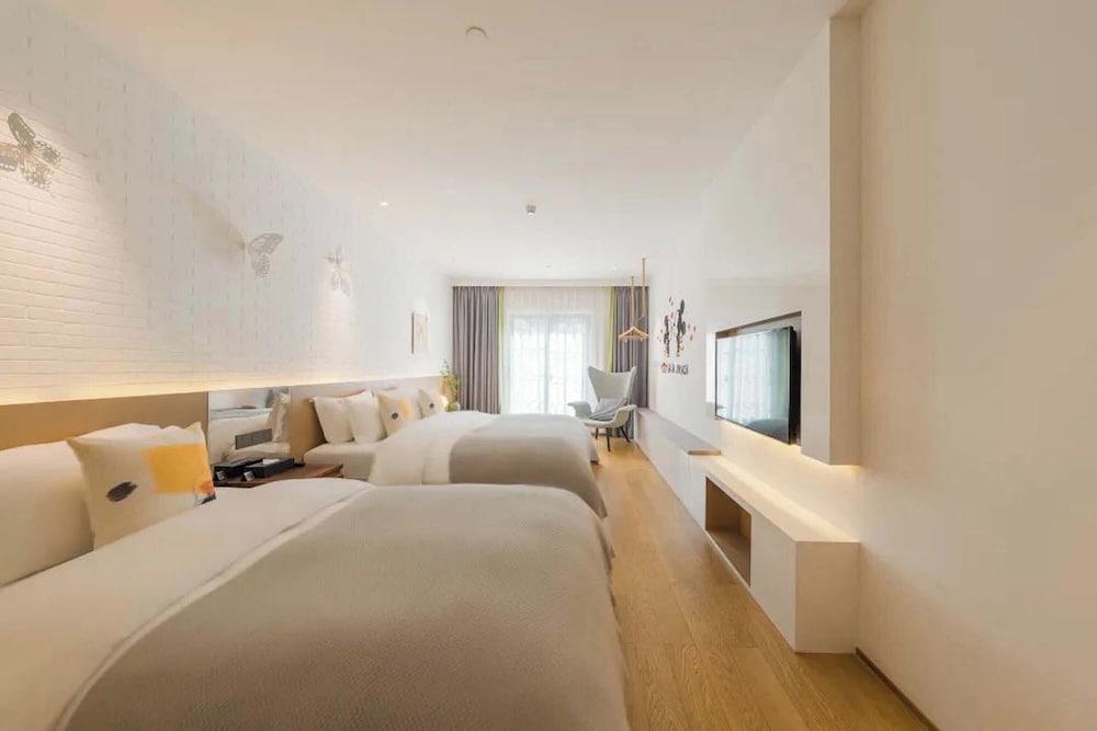 Wangting Jinxiu Hotel Room Type - Family Twin Room, City View
