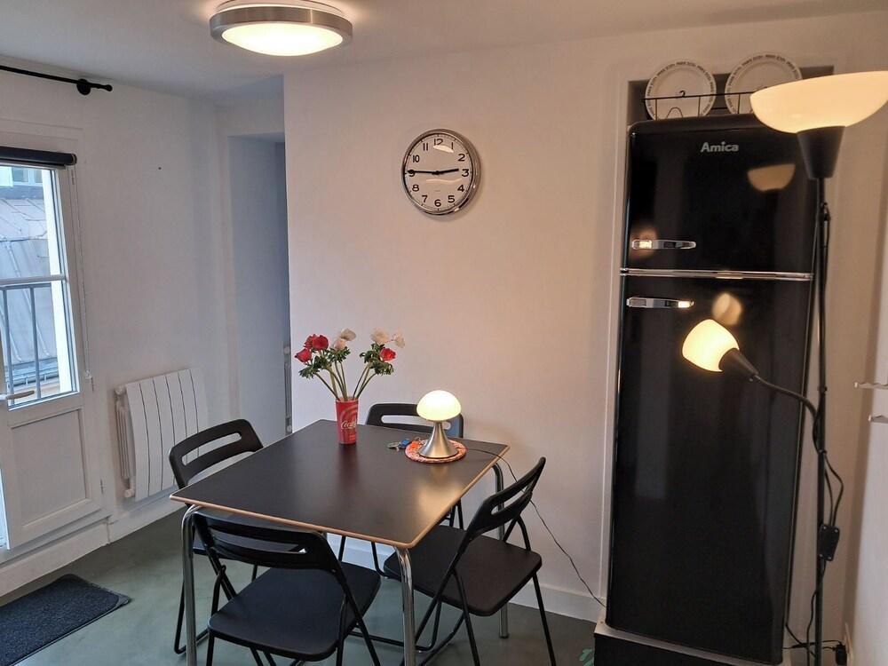 Unit018 Saint Germain Saints Pères Air-conditioned,  balcony, Eiffel Tower view.