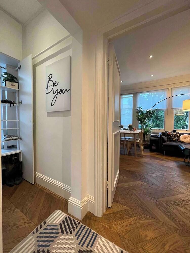 Amazing flat in Notting Hill - Tap to explore photos