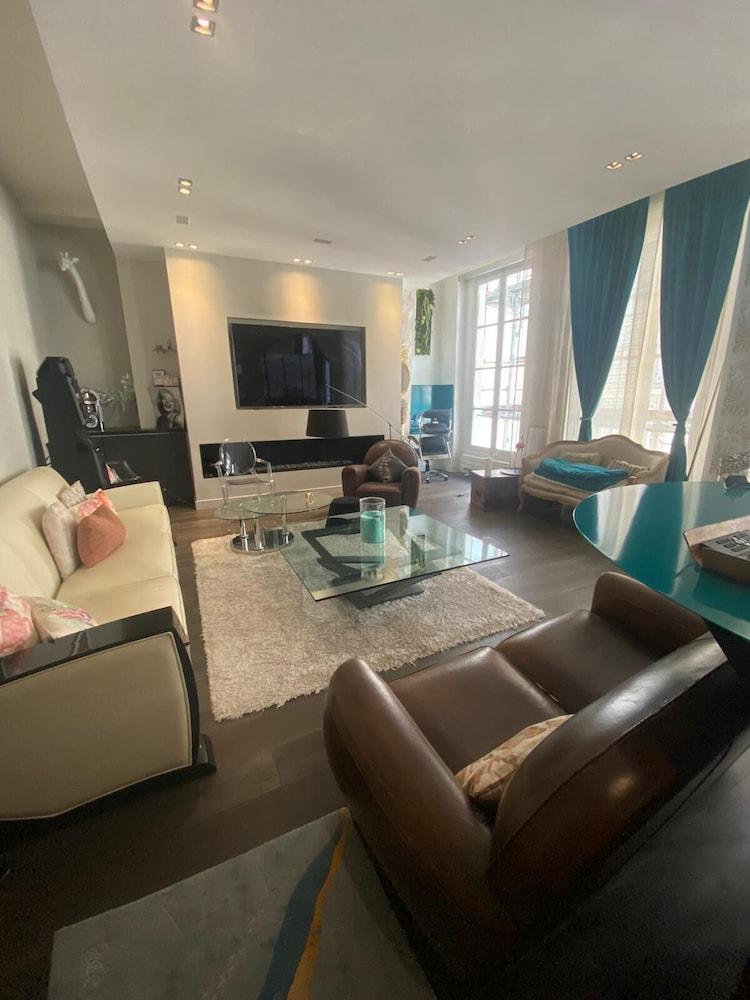 Apartment CENTRE PARIS 4 Bedrooms 8P - Tap to explore photos