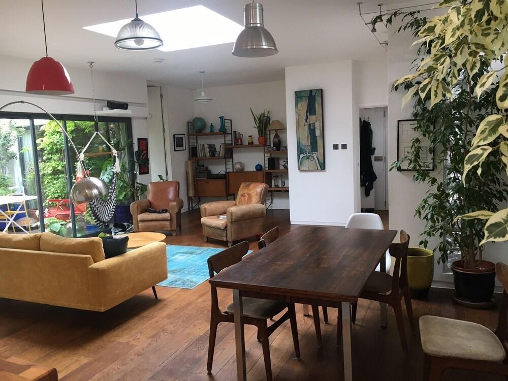 Architect-designed family home, central Crouch End - Tap to explore photos