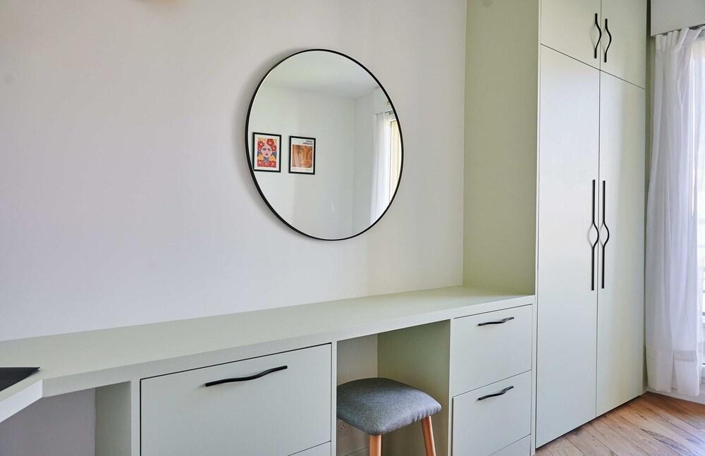Architect apartment 10 min from Eiffel Tower with balcony