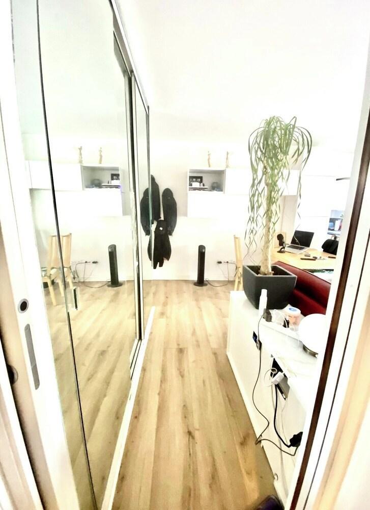 Appartement Paris Est - Proche Marais - Tap to explore photos