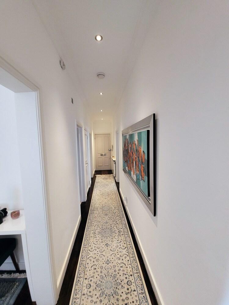 Beautiful Flat in a central London brick building
