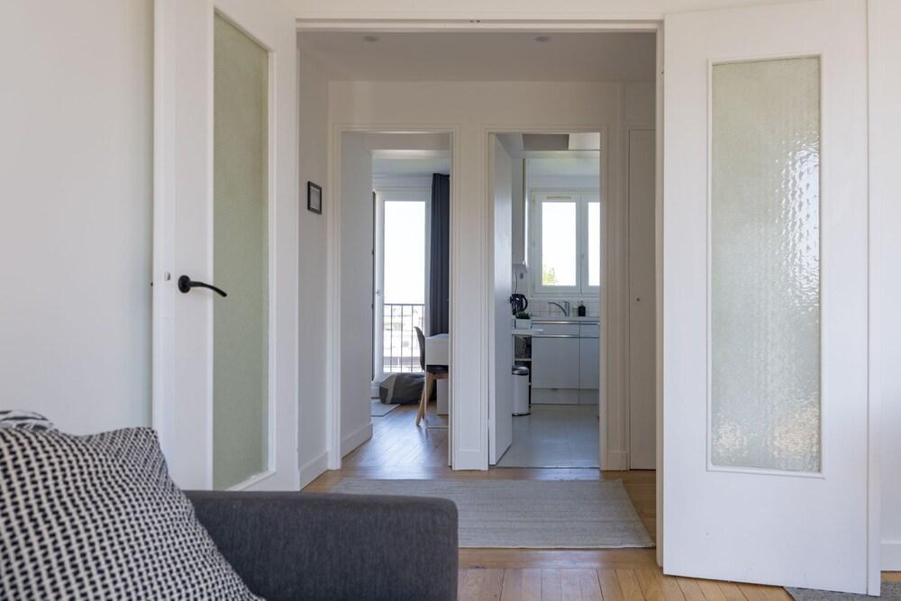 Beautiful Apartment with panoramic view on park