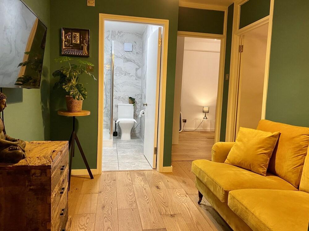 Bright/Quiet 2BR Gem near Kings Cross