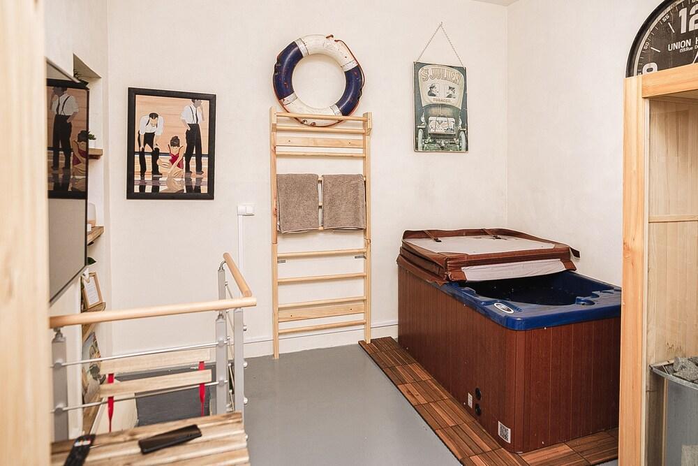 Charmant Studio Pour 2 à Paris Avec Spa et Sauna