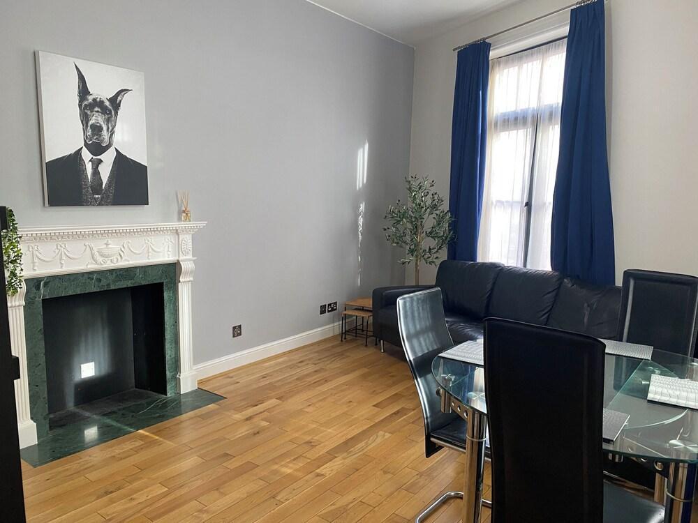 Central 1BR Retreat in Holborn - Tap to explore photos