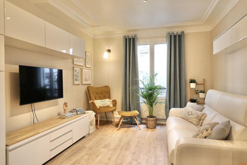 Centric and spring flat! - Tap to explore photos