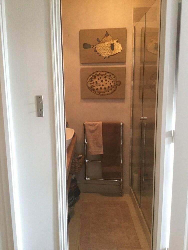 Charming Apartment w Great Paris View!