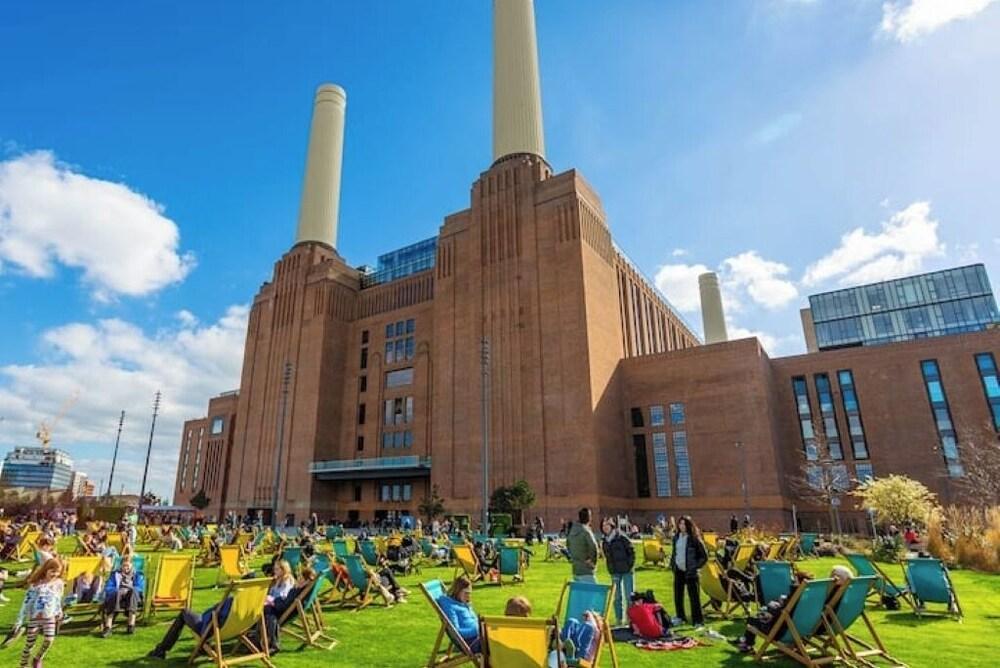 Chic 2 BR Central London - Battersea - Tap to explore photos