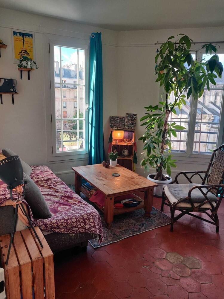 Charmant Studio Très Lumineux - Paris 11 - Tap to explore photos