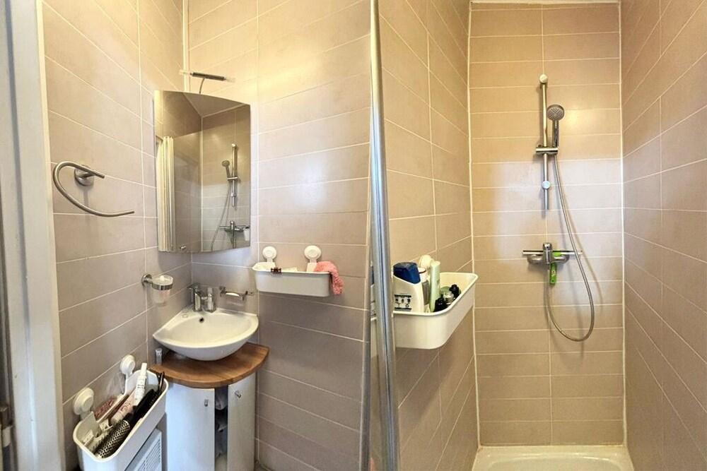 Charming Exceptional Studio Paris Center - Tap to explore photos