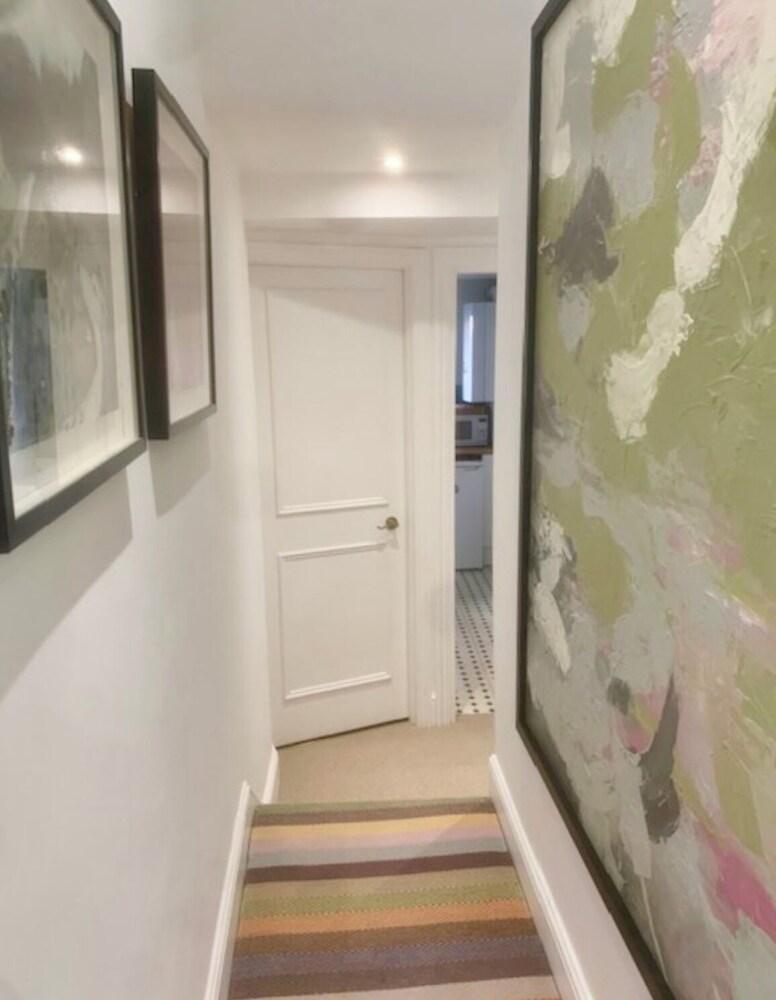 Colourful, light and bright flat