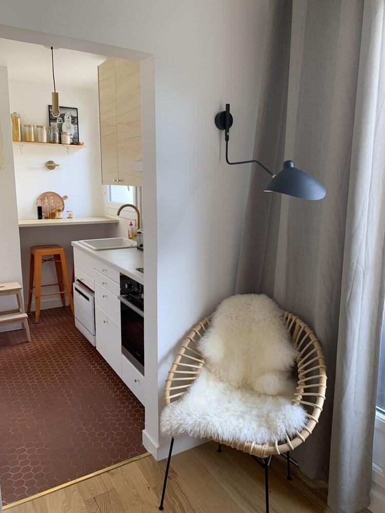 Cosy studio on the Canal St Martin