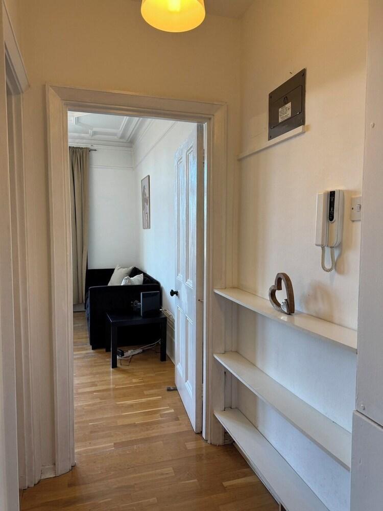 Cosy Soho Flat - Steps from Covent Garde - Tap to explore photos