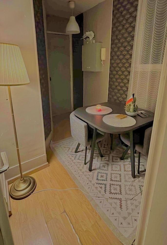 Cosy living room ( private room)