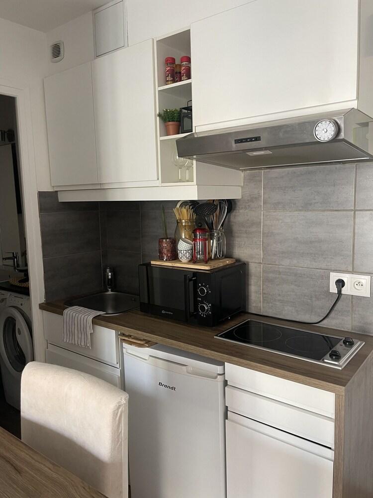 Cosy Studio - Paris Vaugirard - Tap to explore photos