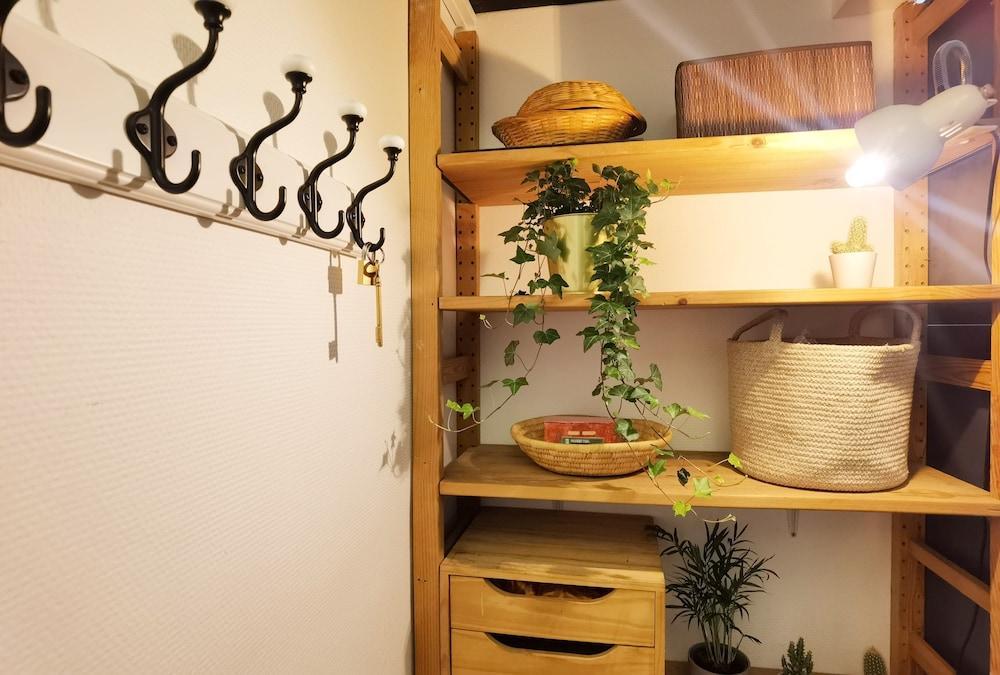Cozy Mini-Studio for 2 Near Louvre/ Metro/Elevator - Tap to explore photos