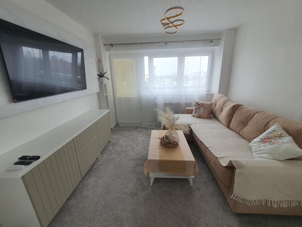 Cozy,Modern DoubleBed Apartment, in Centr City - Tap to explore photos