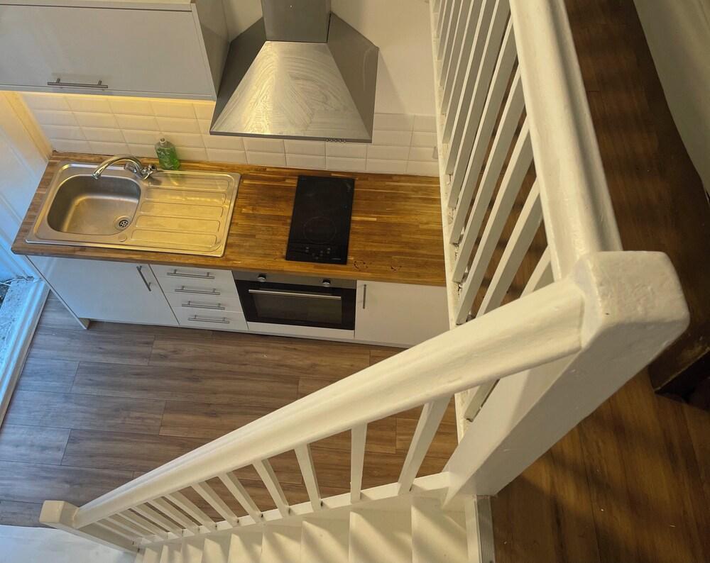 Cozy studio flat in Notting Hill Gate - Tap to explore photos