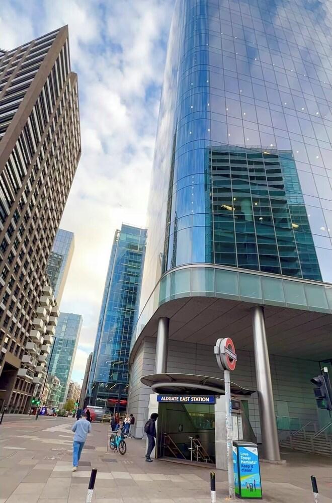 Executive 1BR Zone1 | Smart TVs+Fast Wi-Fi