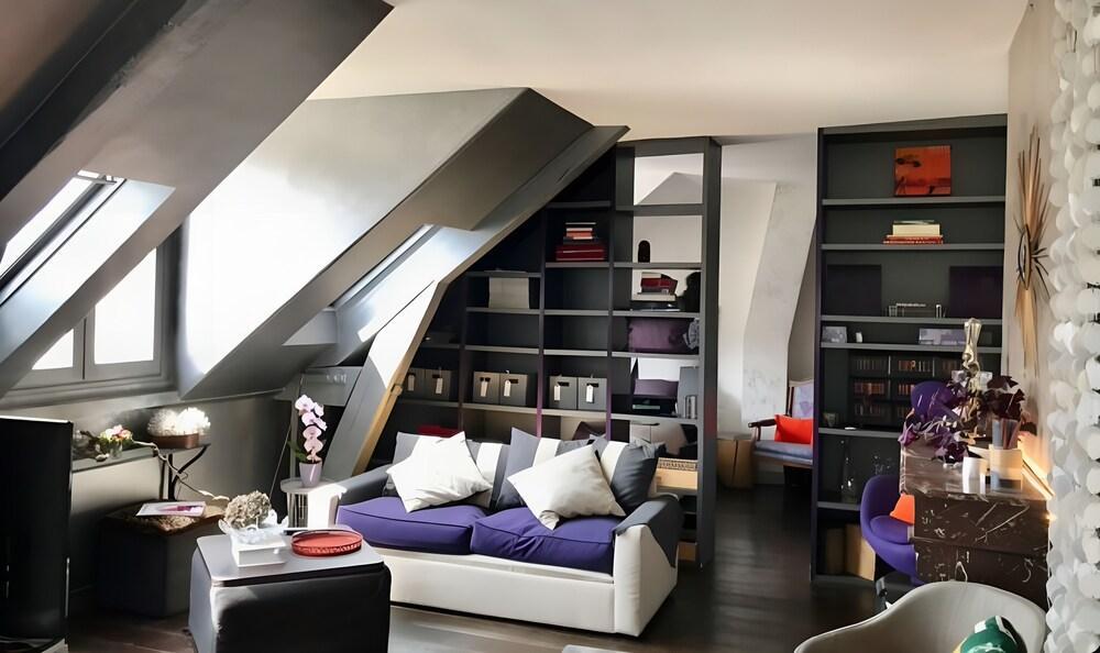 Gorgeous 46m2 Apartment in MARAIS - Tap to explore photos