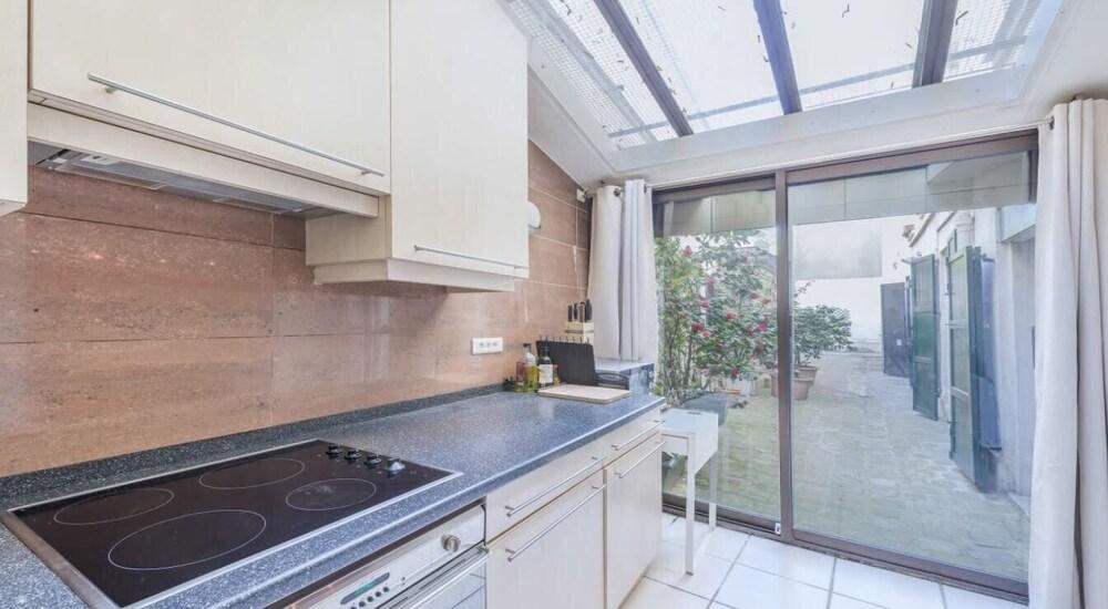 Fabulous apartment very central Paris
