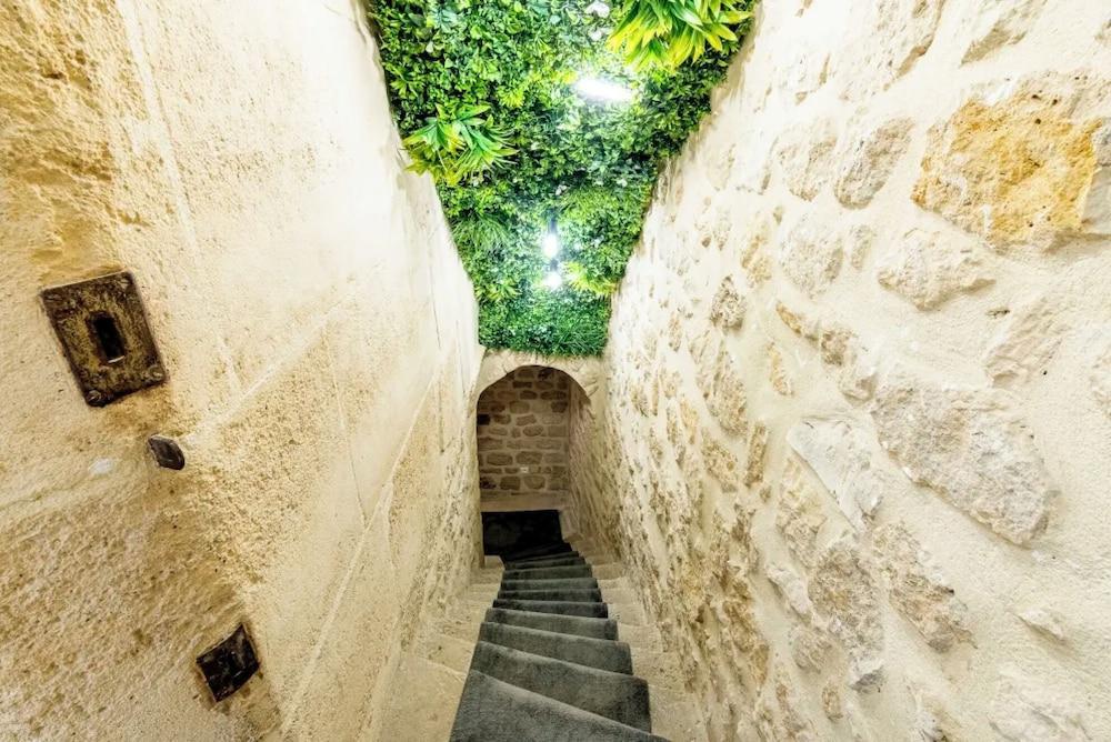 Historic apartment - 2CH/6P - Le Marais - Tap to explore photos