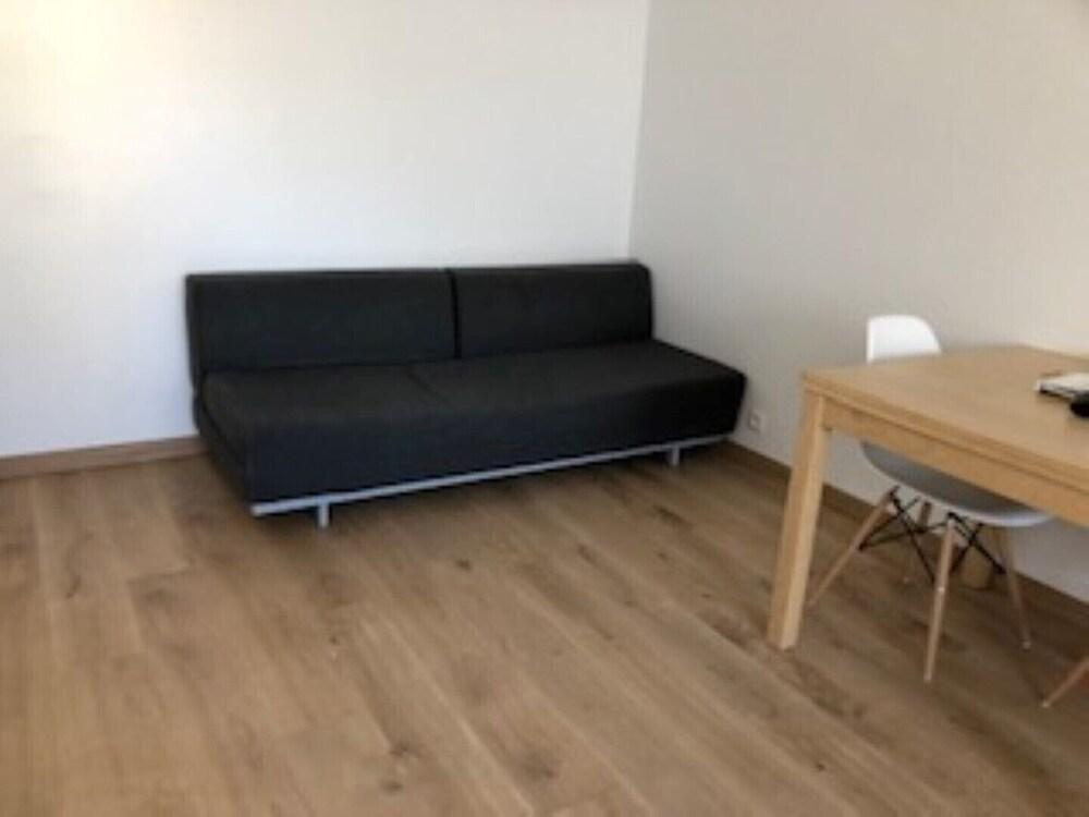Large apartment near Bastille - Tap to explore photos