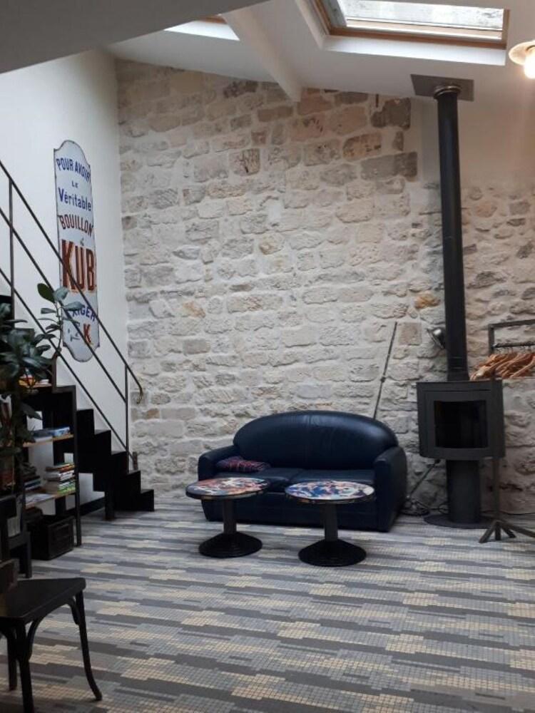 La petite maison de Paris - Tap to explore photos