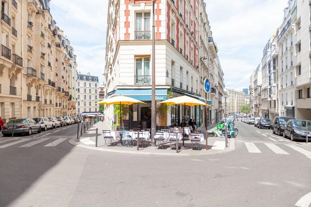 Little Jewel in Paris