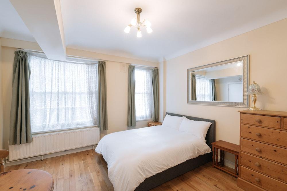 Lovely studio flat in Central London