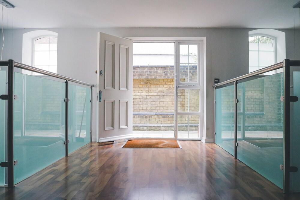Luxurious penthouse studio in London