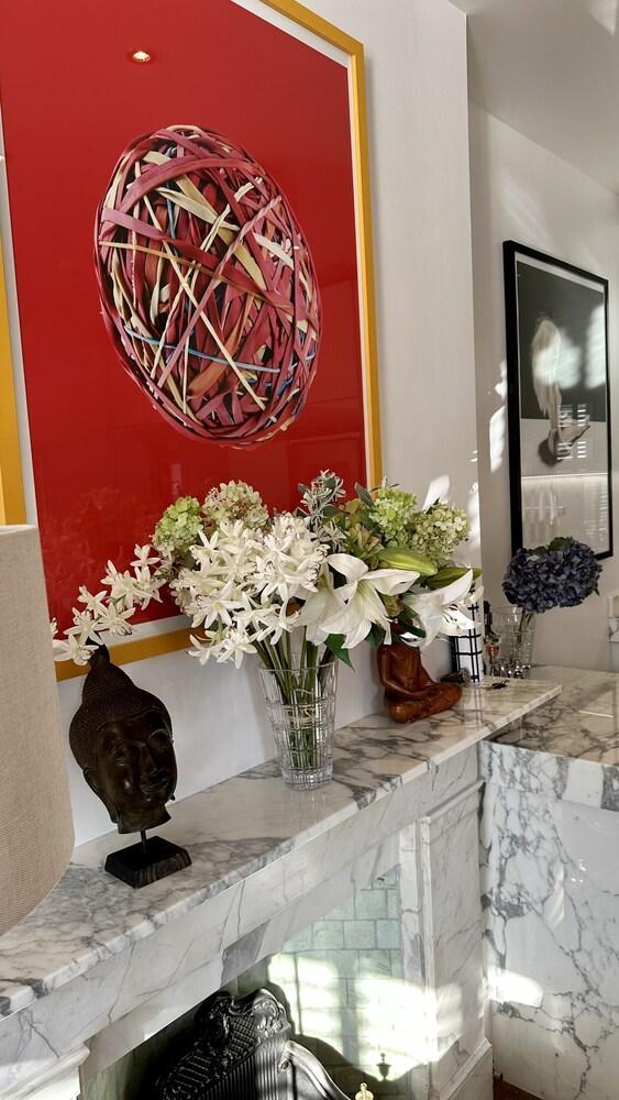 Luxury 2 Bed Architect Home Hampstead | Sun Terrace | Gaggenau Kitchen | Cinema