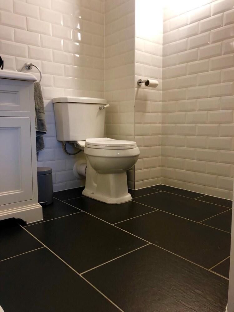 Luxury Brick Lane Shoreditch apartment - Tap to explore photos