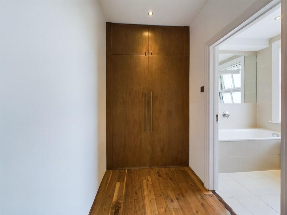 Luxury 4 Bed 2 Bath Westminister Big Ben