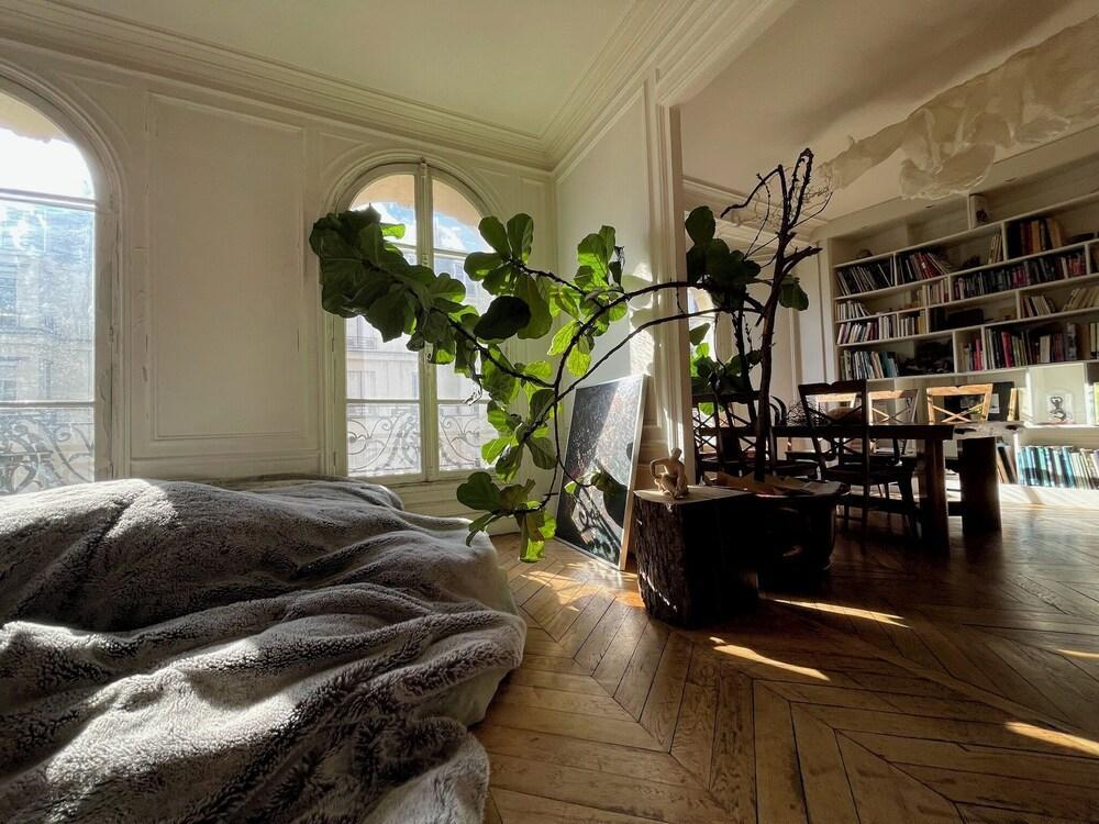 Magnificent, Bright Haussmann Apartment Decorated by a Designer - Tap to explore photos