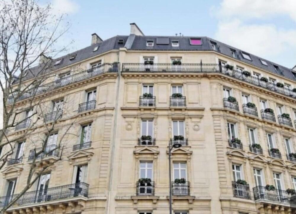 Magnificent Apartment Champs Ellysee